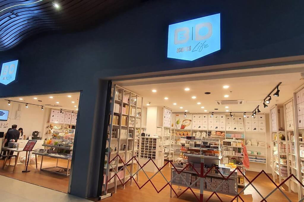 Kozi Square New Sgh Cozy Home Lv7B 쿠칭 외부 사진